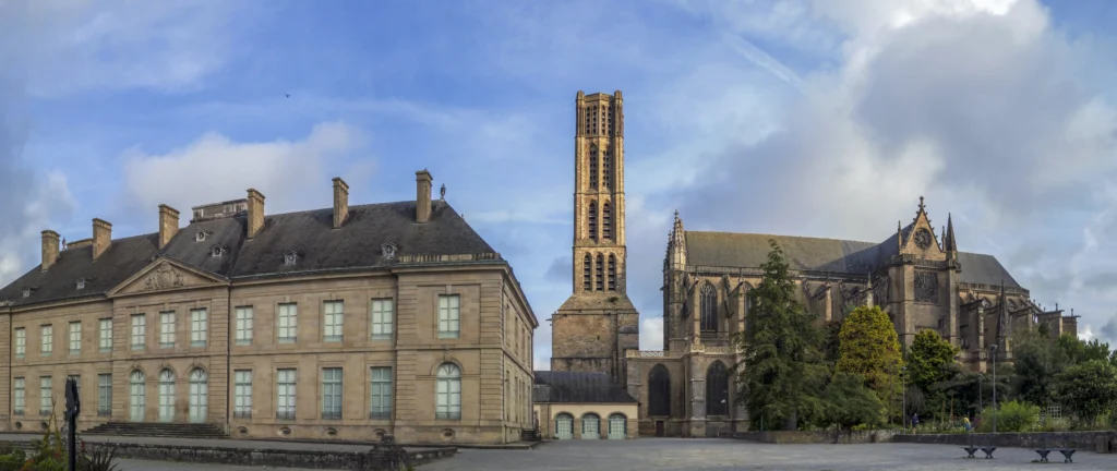  vista externa de la Cathédrale de Saint-Étienne