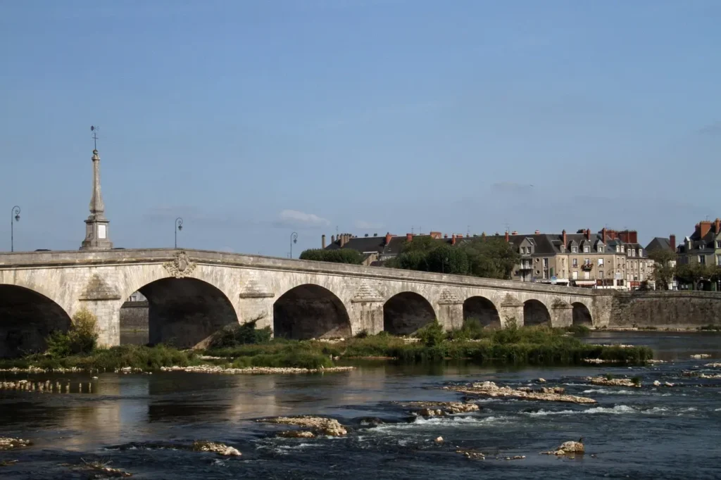 puente Jacques Gabriel.